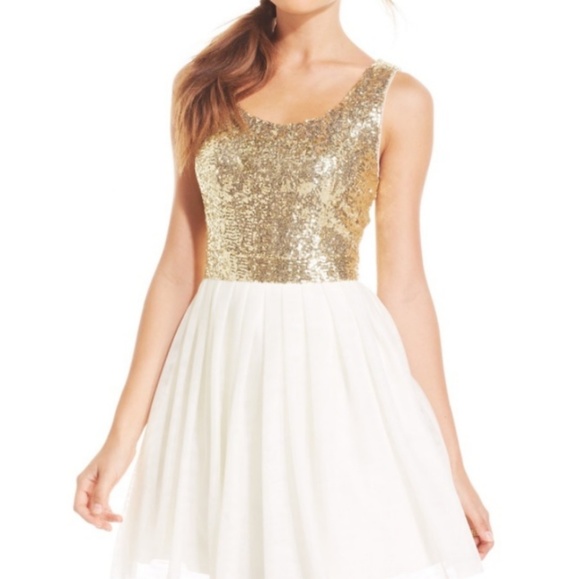 Prom Dress - Picture 2 of 3